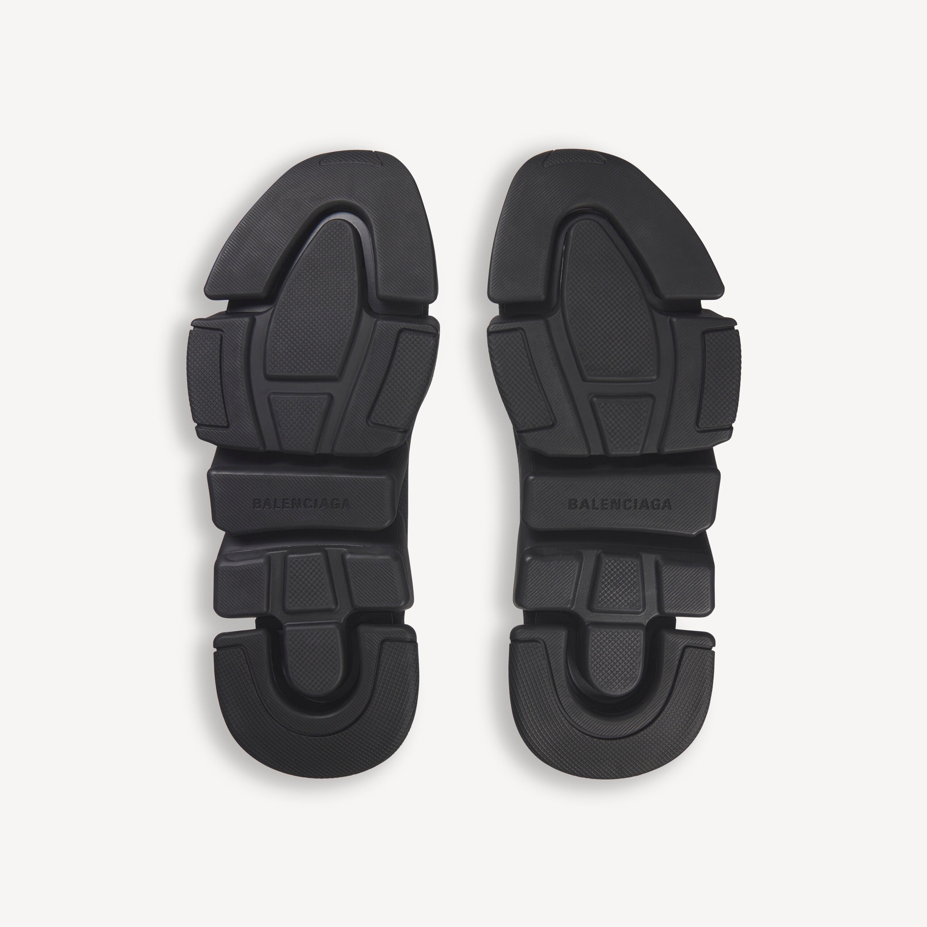 B Balenciaga Speed 2.0 Sneaker in black.