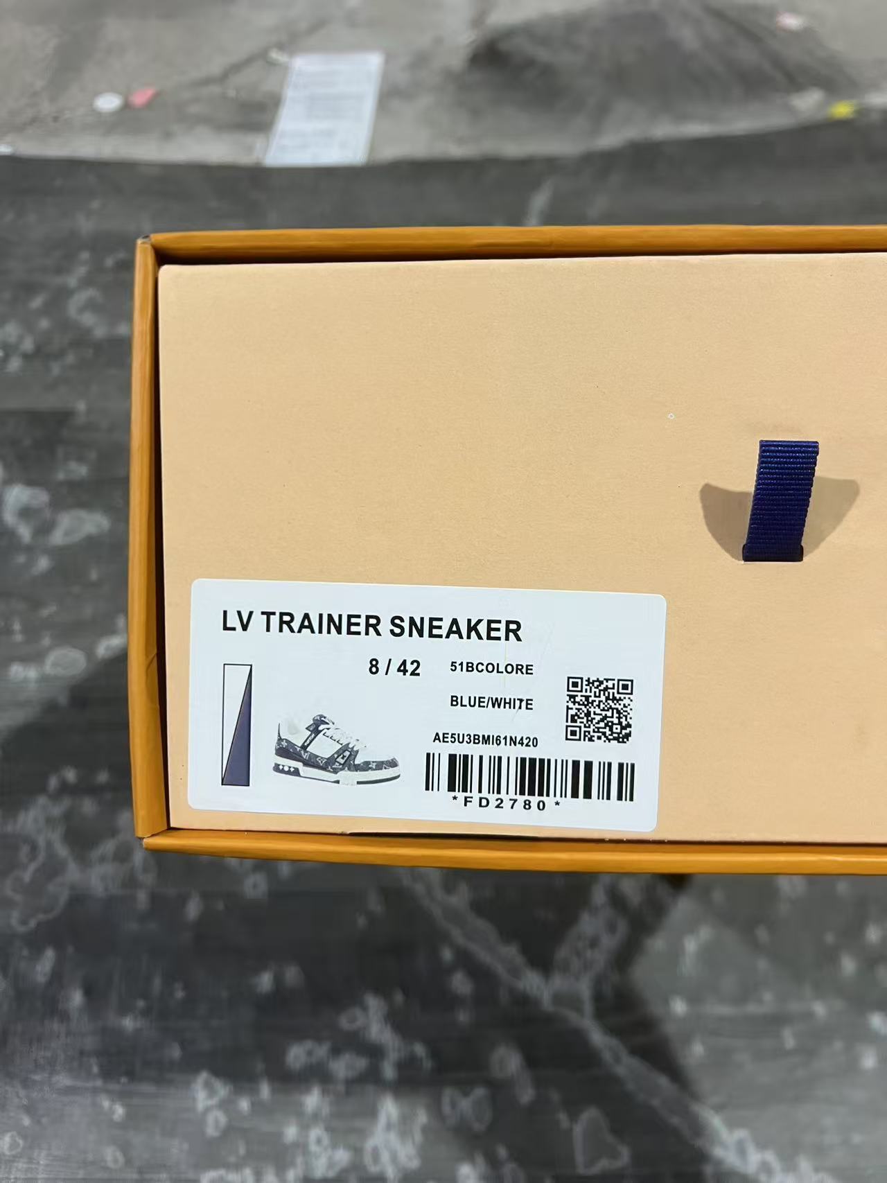 Louis Vuitton Trainer Blue/White.