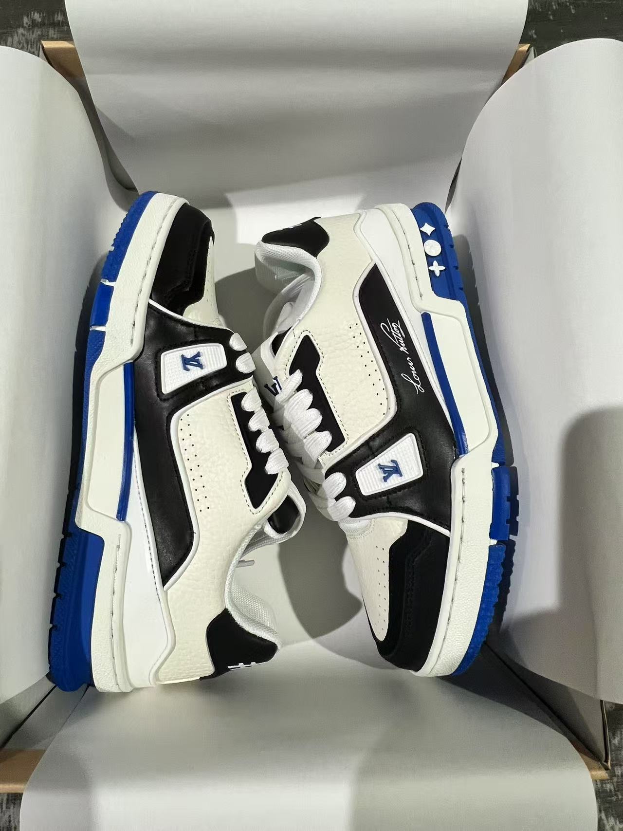 Louis Vuitton LV Trainer Panda.
