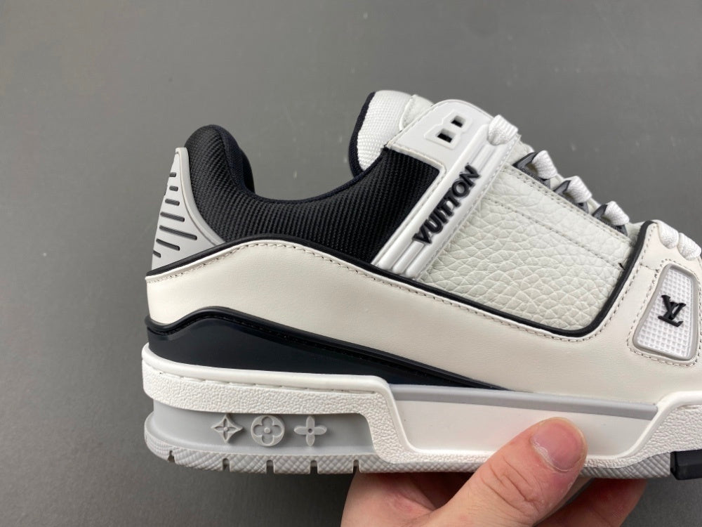 Louis Vuitton LV Trainer White/Black.